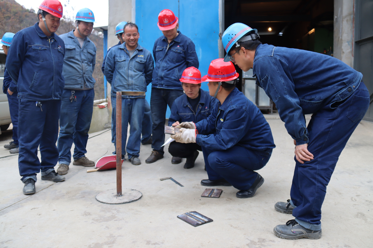 ��䓼��F(tu��n)�������E��ȫ�����M(j��n)�����|(zh��)����