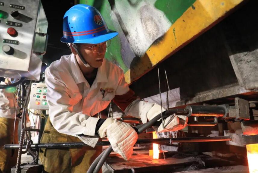 埋頭苦干 勇毅前行 奮力開(kāi)創(chuàng)工作新局面 埋頭苦干 勇毅前行 奮力開(kāi)創(chuàng)工作新局面