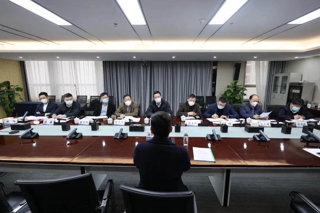 �䓼��F�����ֹ�˾�_չ�ٵ���Ƹ���M�������˲�