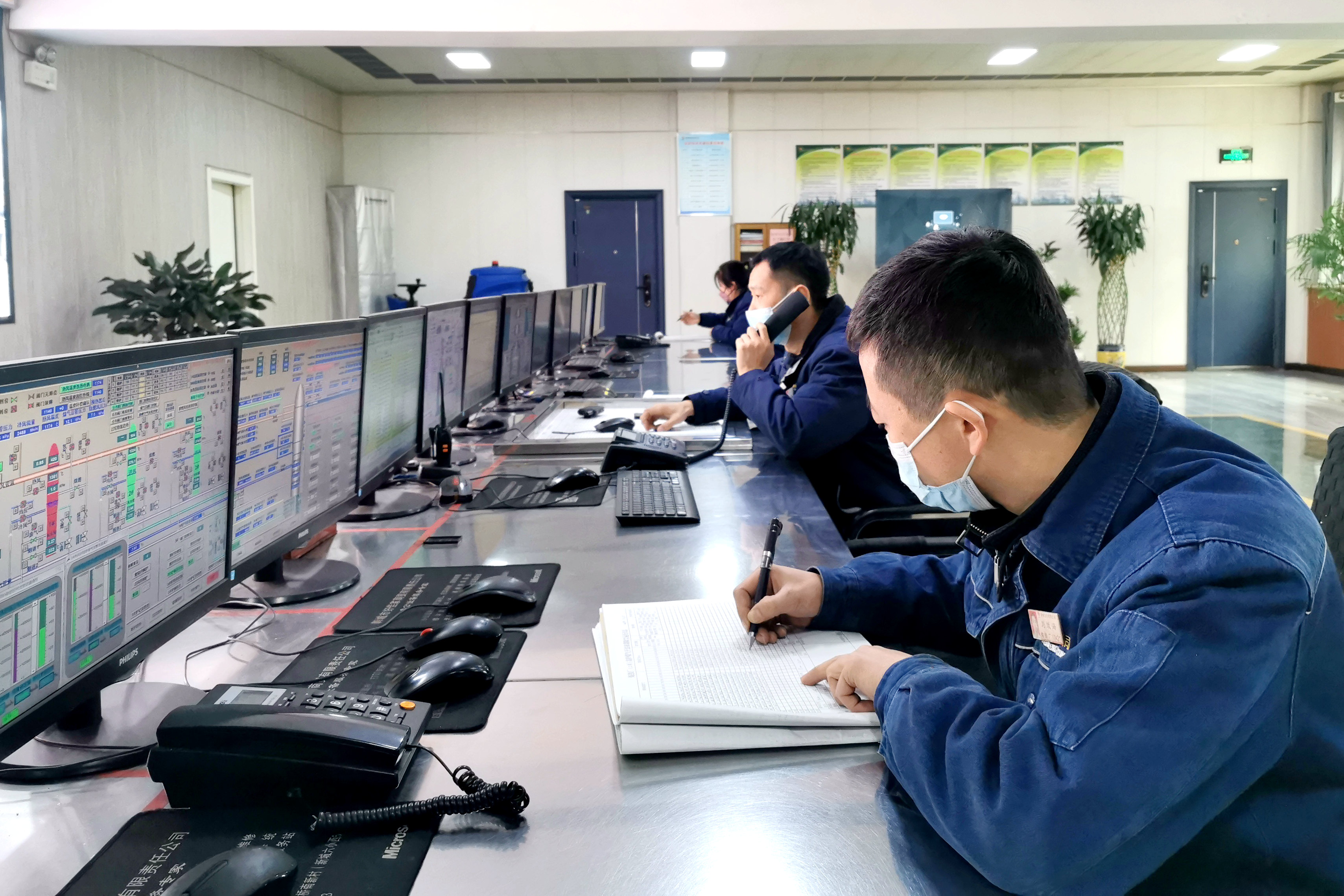 強化冶煉攻關 助力高爐穩定順行 強化冶煉攻關 助力高爐穩定順行