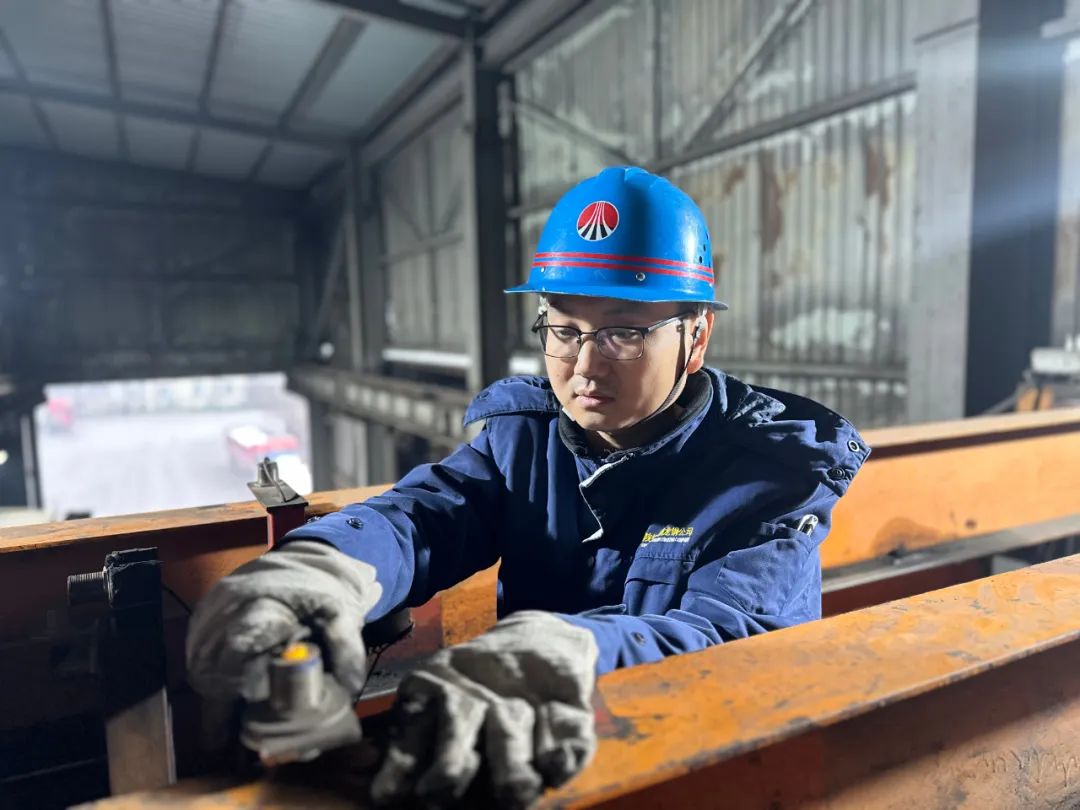 在生產服務保供上發光發熱的采樣人 在生產服務保供上發光發熱的采樣人