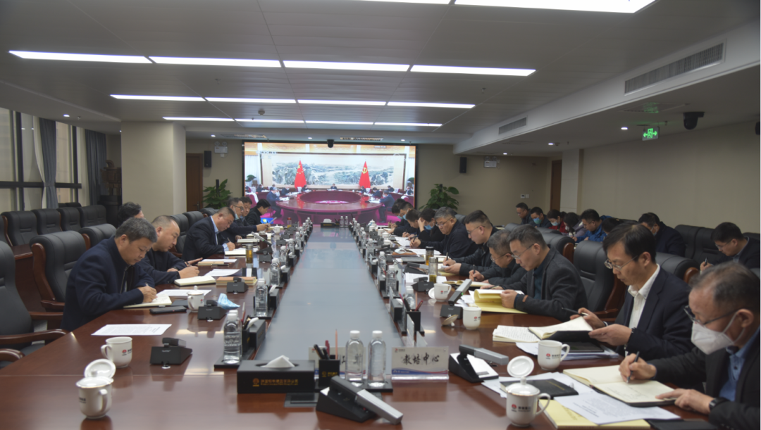 陜鋼集團黨委理論學(xué)習(xí)中心組召開落實陜煤集團“兩會”、陜鋼集團“三會”精神 確保良好開局”學(xué)習(xí)研討會 陜鋼集團黨委理論學(xué)習(xí)中心組召開落實陜煤集團“兩會”、陜鋼集團“三會”精神 確保良好開局”學(xué)習(xí)研討會