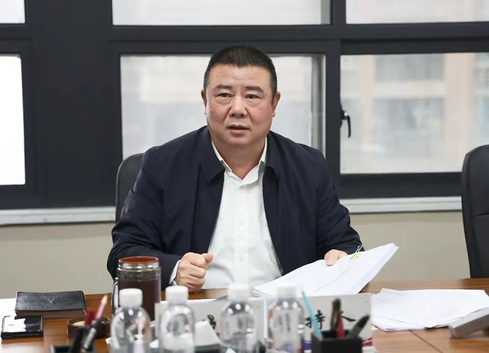 �䓼��F�M�����_��I�������{Ƥ�������������}��