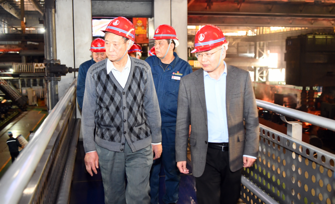 中國金屬學(xué)會王天義一行來陜鋼集團(tuán)龍鋼公司開展環(huán)保節(jié)能新技術(shù)應(yīng)用現(xiàn)場調(diào)研 中國金屬學(xué)會王天義一行來陜鋼集團(tuán)龍鋼公司開展環(huán)保節(jié)能新技術(shù)應(yīng)用現(xiàn)場調(diào)研