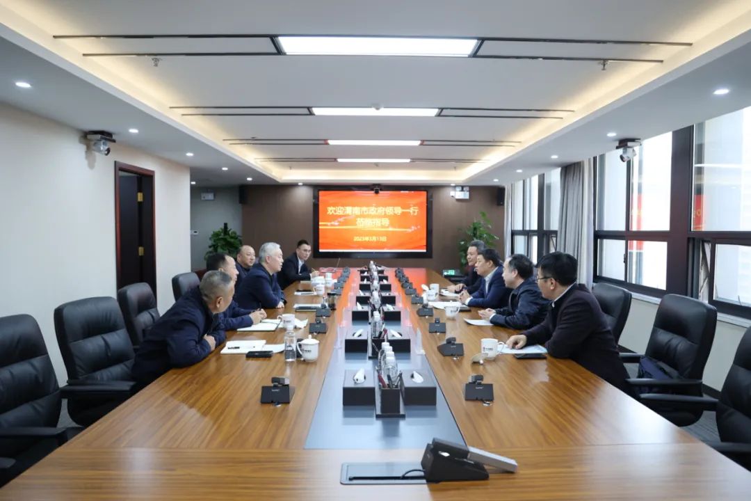 μ����ί��ί�������L�R����һ�е��䓼��F��Մ����