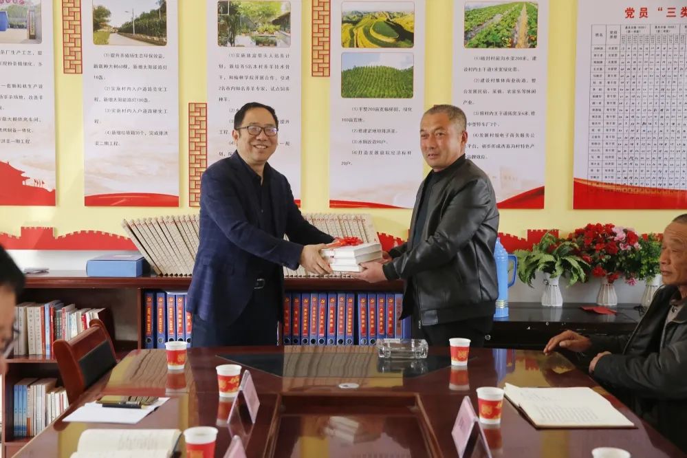 ��܊�����ͷ����_չ�����l(xi��ng)�����d�����{��