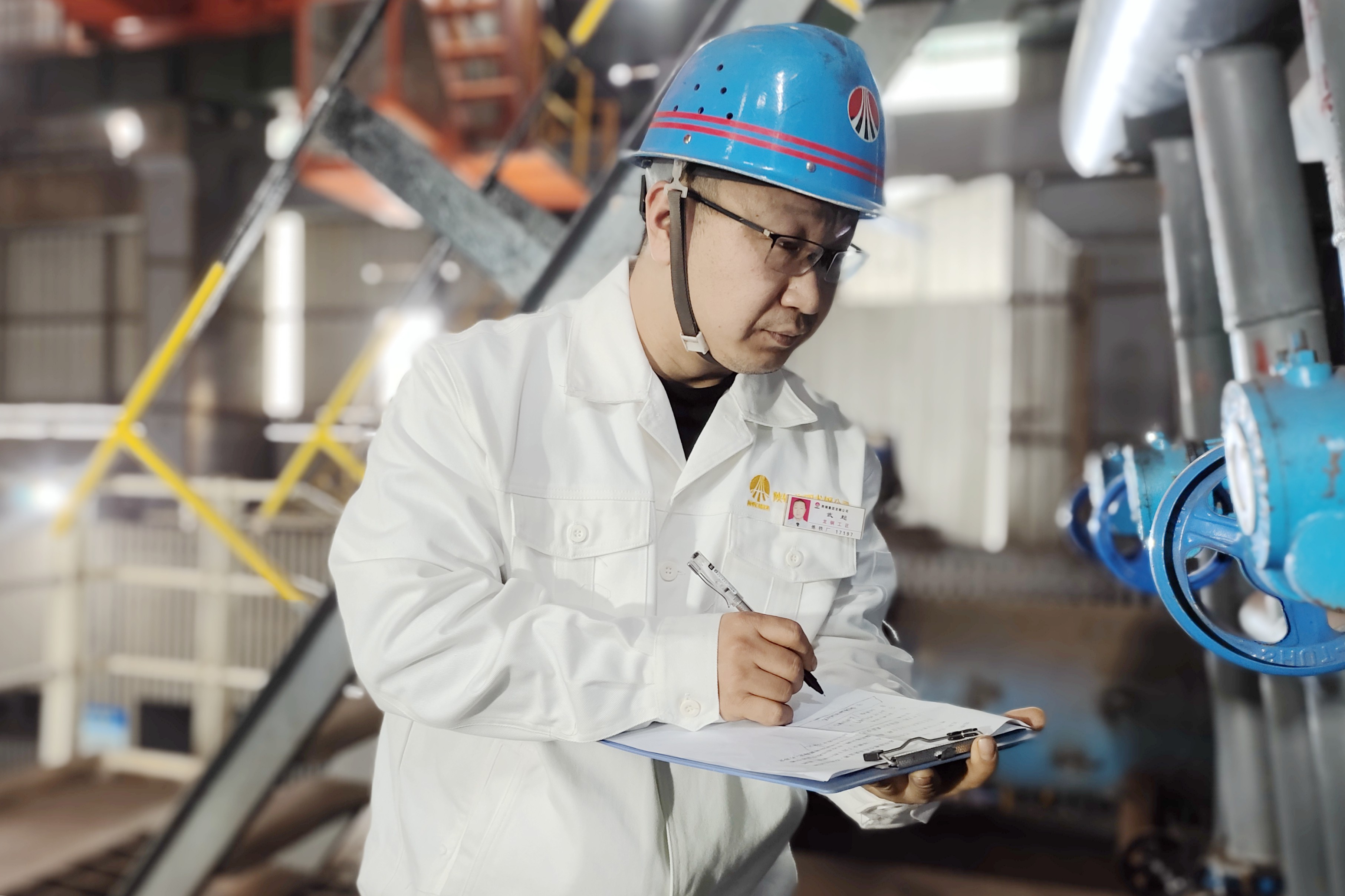 克難攻堅聚合力 同心同向爭一流 克難攻堅聚合力 同心同向爭一流