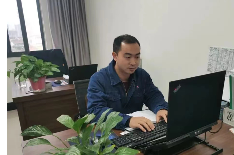 攜手奔赴“星辰大海”的營銷團隊——創新研究院研發銷售中心川渝銷售組 攜手奔赴“星辰大海”的營銷團隊——創新研究院研發銷售中心川渝銷售組