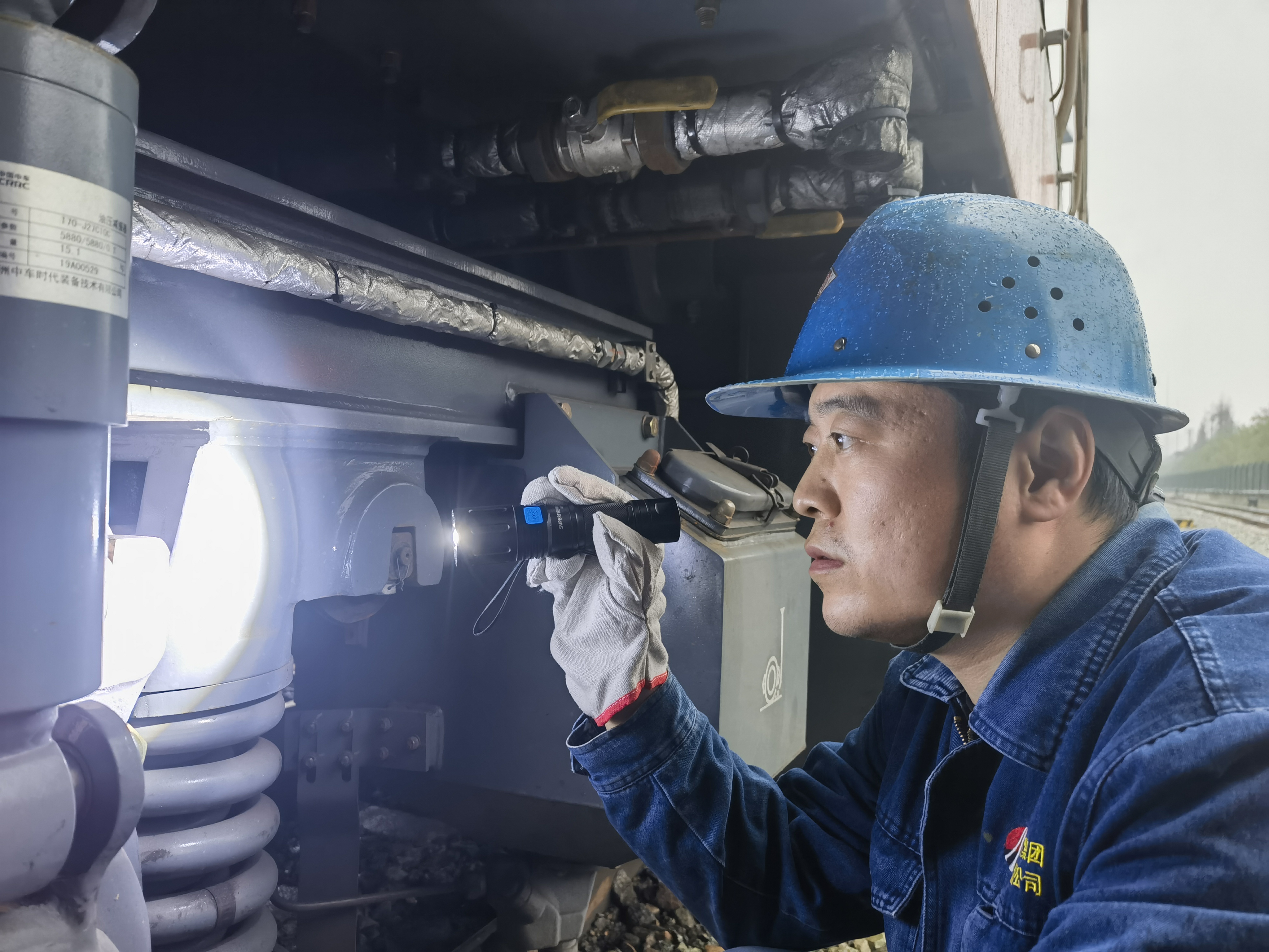 ����һ�����ˡ����ġ� �^���¾��ഺ