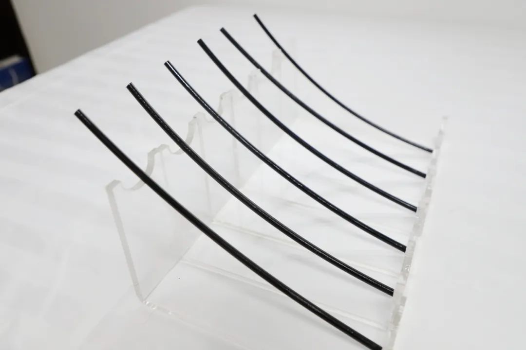 0.8mm�����z䓮aƷ���܌��F��ͻ��