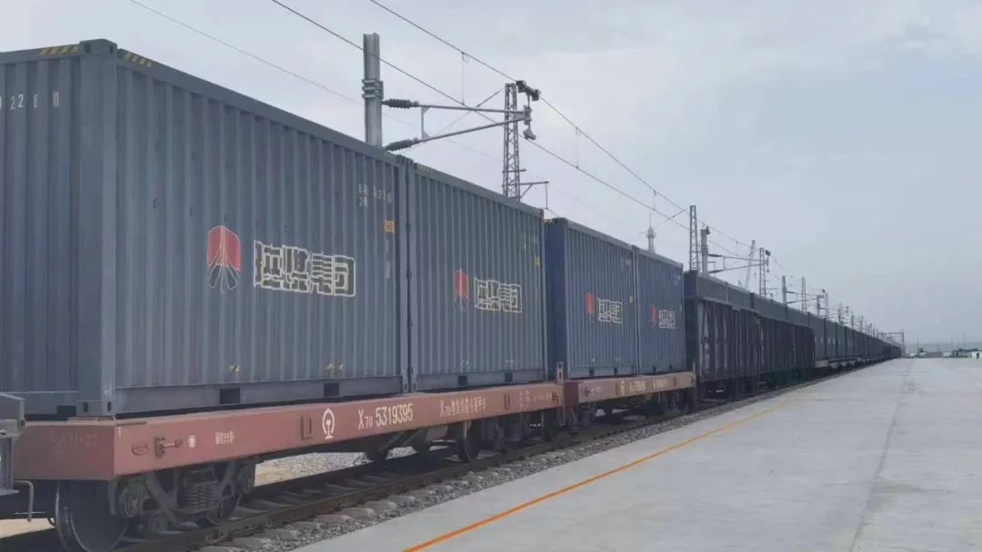 公鐵聯(lián)運(yùn) 實(shí)現(xiàn)綠色物流新引擎 公鐵聯(lián)運(yùn) 實(shí)現(xiàn)綠色物流新引擎