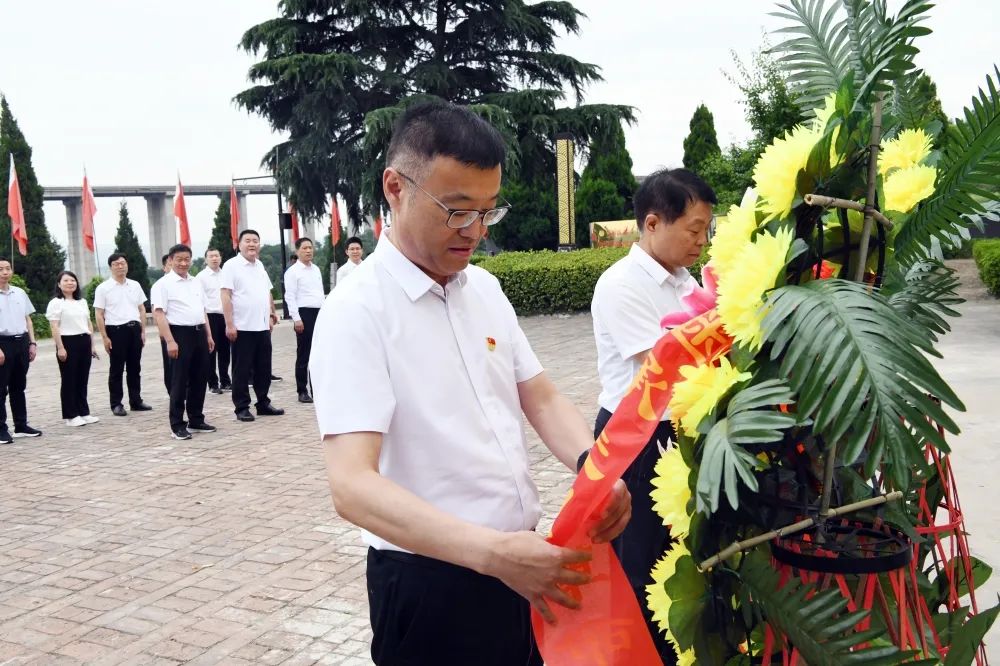 �ú���F����Ҏ��������䓹�˾�_չ���}�����������}�{��