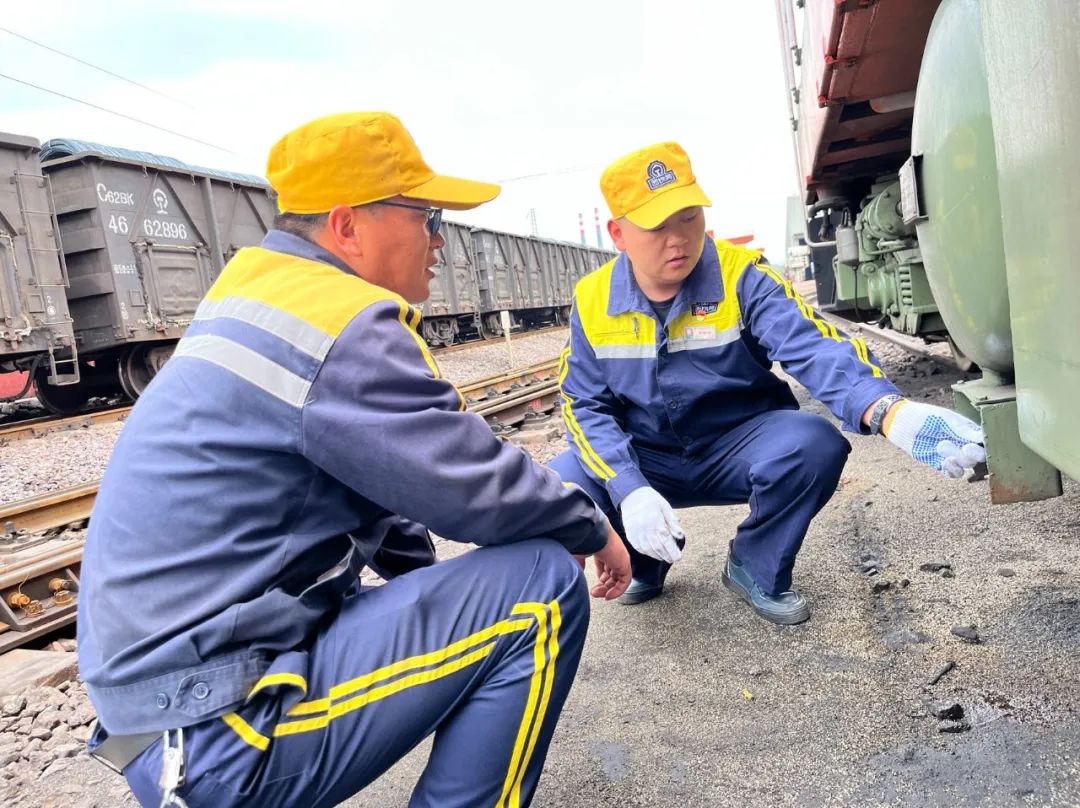 播人才“種子” 開希望之“花” 播人才“種子” 開希望之“花”