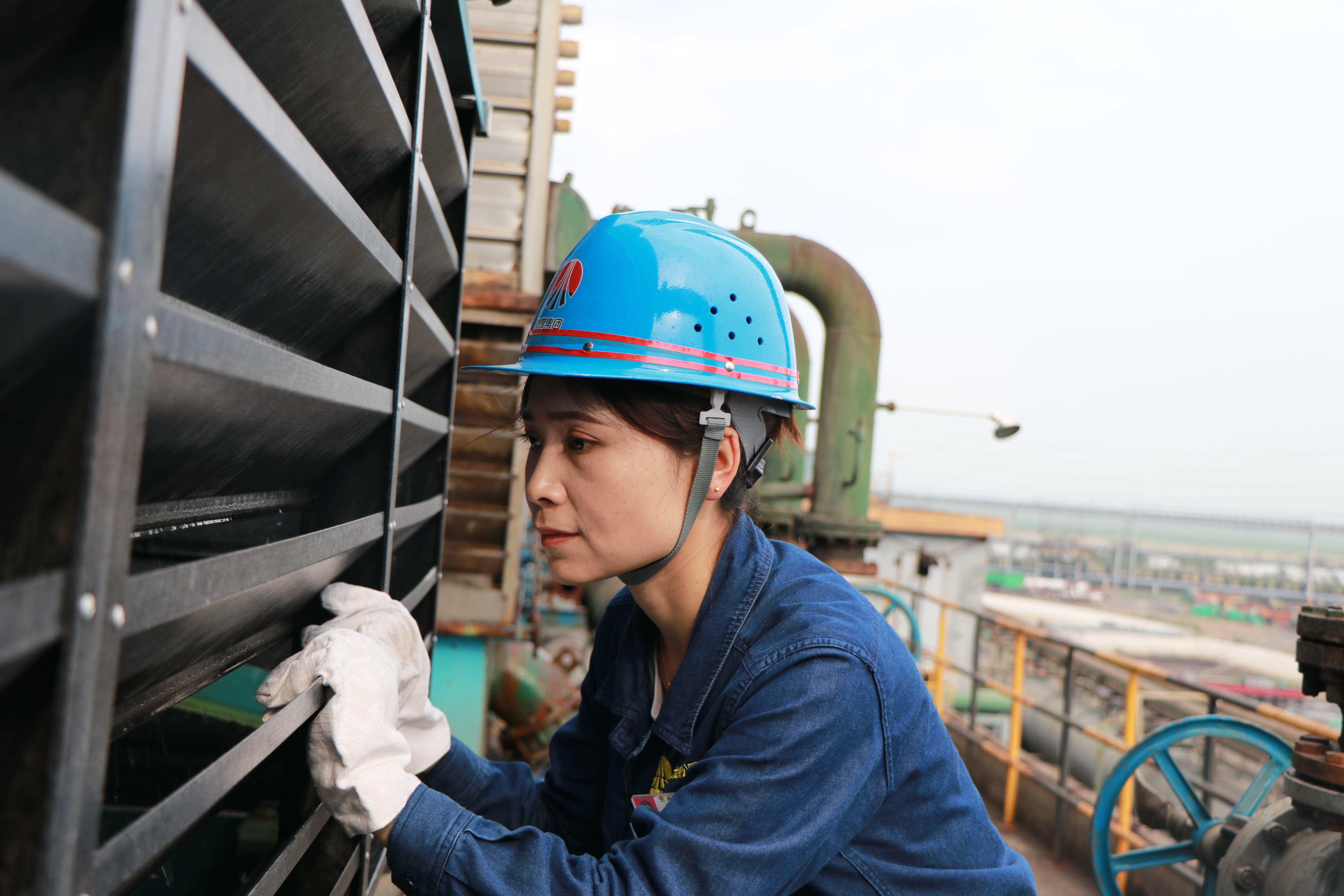 巾幗“三問” 綻放最美芳華 巾幗“三問” 綻放最美芳華