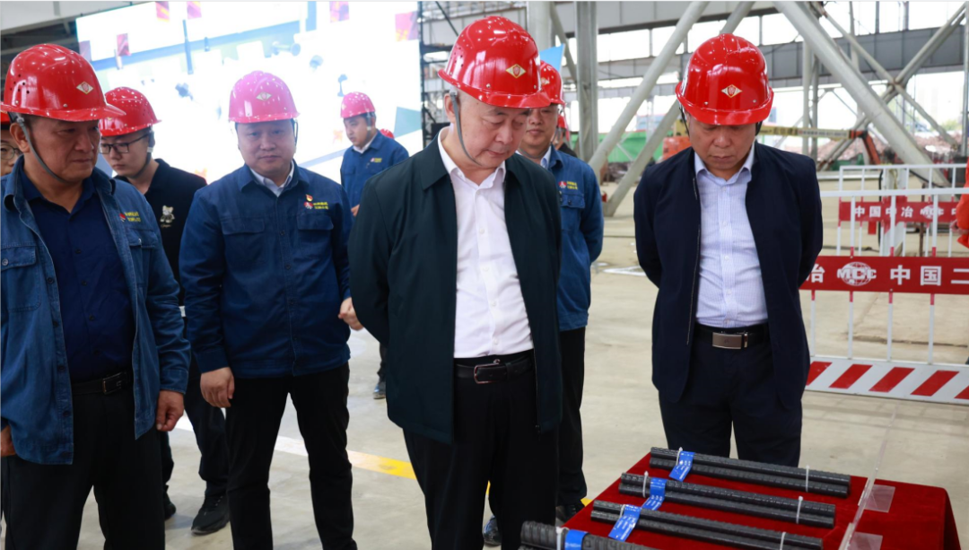 “雙節”前夕 楊海峰深入漢鋼公司調研指導工作 “雙節”前夕 楊海峰深入漢鋼公司調研指導工作