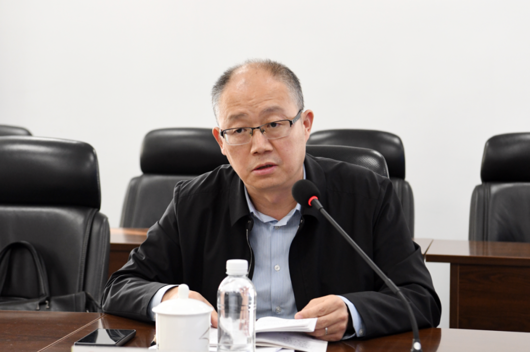 李厚志一行來陜鋼集團龍鋼公司開展十月份安全生產與消防安全大檢查 李厚志一行來陜鋼集團龍鋼公司開展十月份安全生產與消防安全大檢查