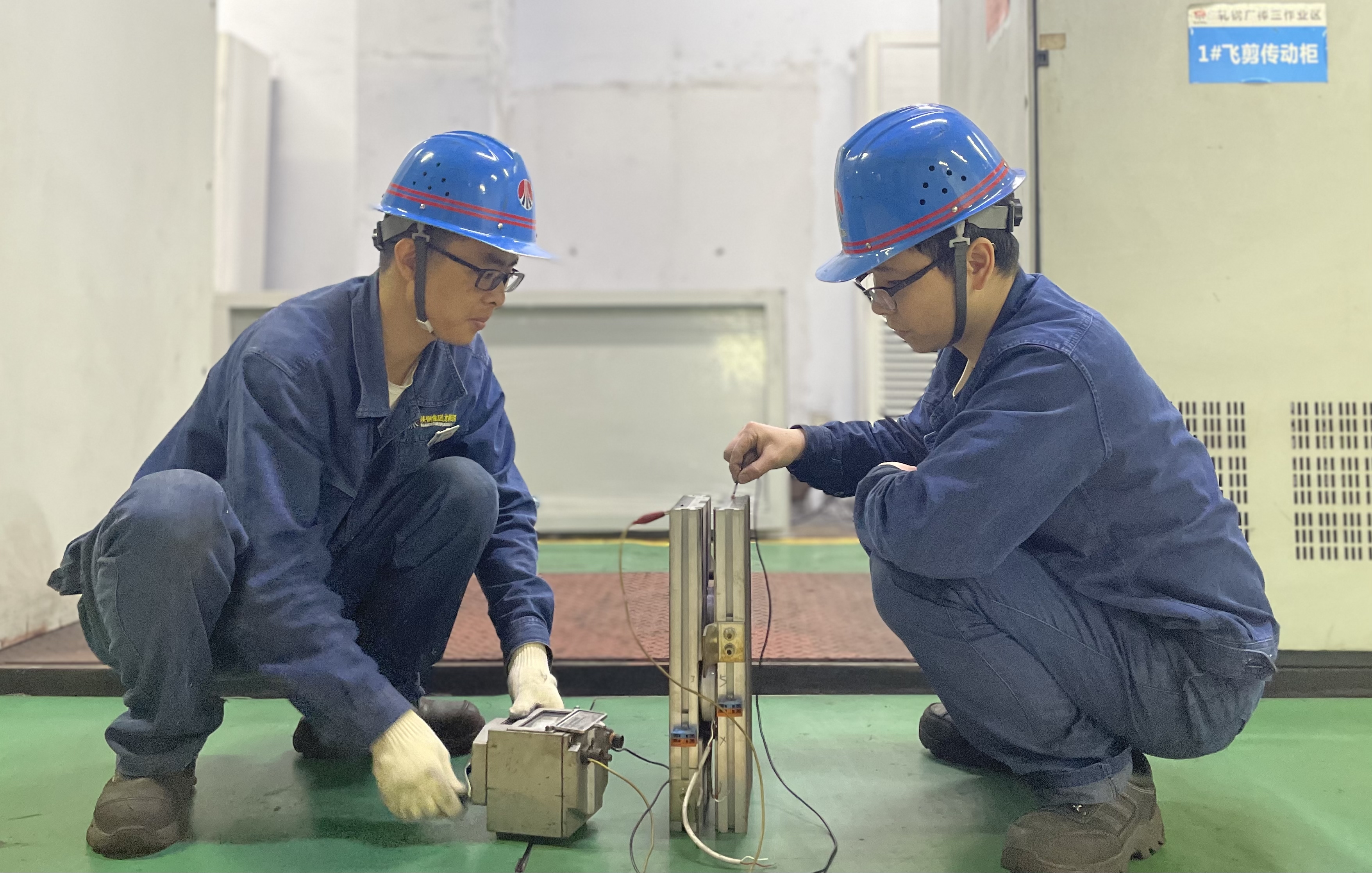 聆聽“十里鋼城”的奮斗故事 聆聽“十里鋼城”的奮斗故事