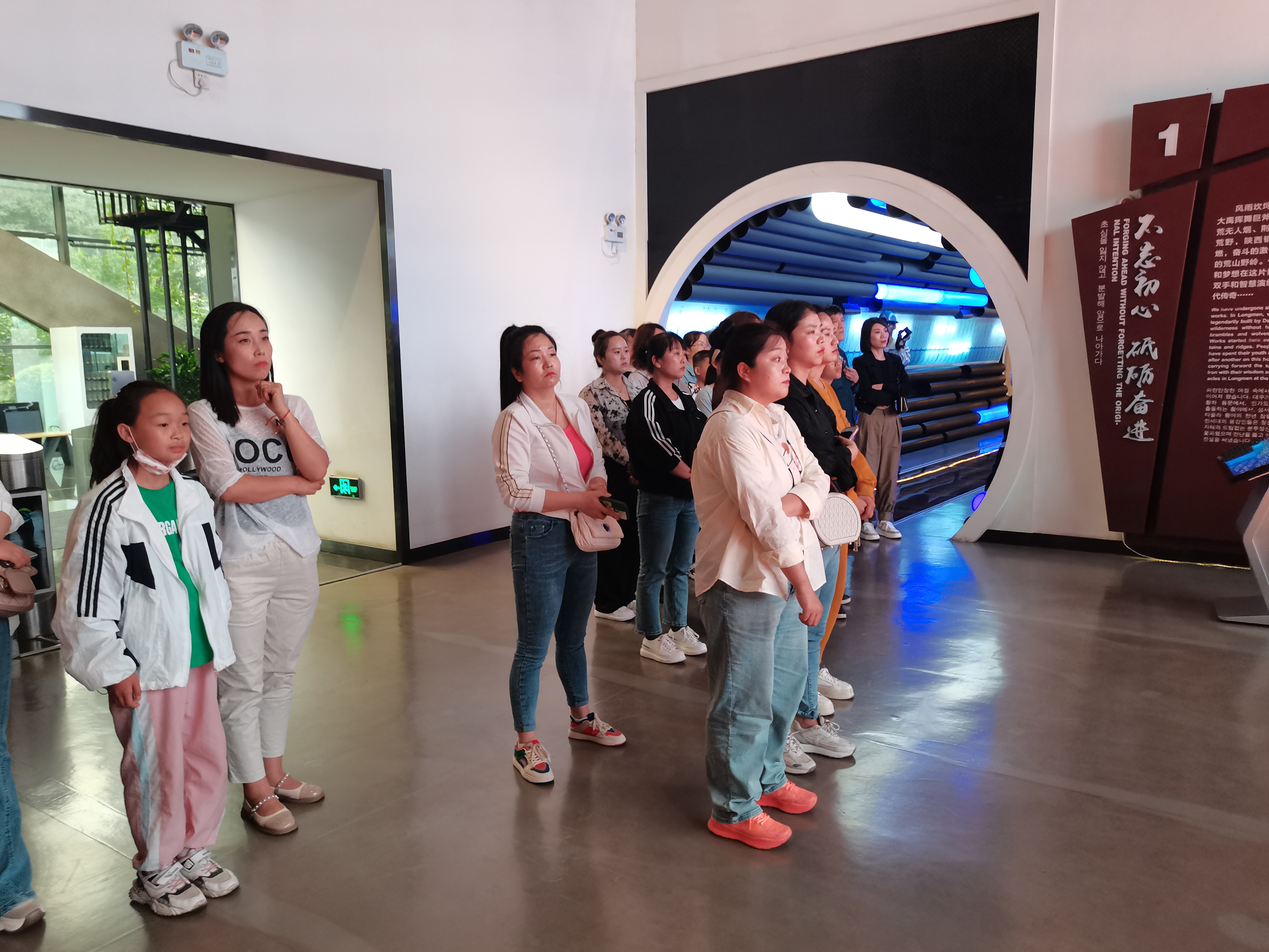 �������h���� ���l������