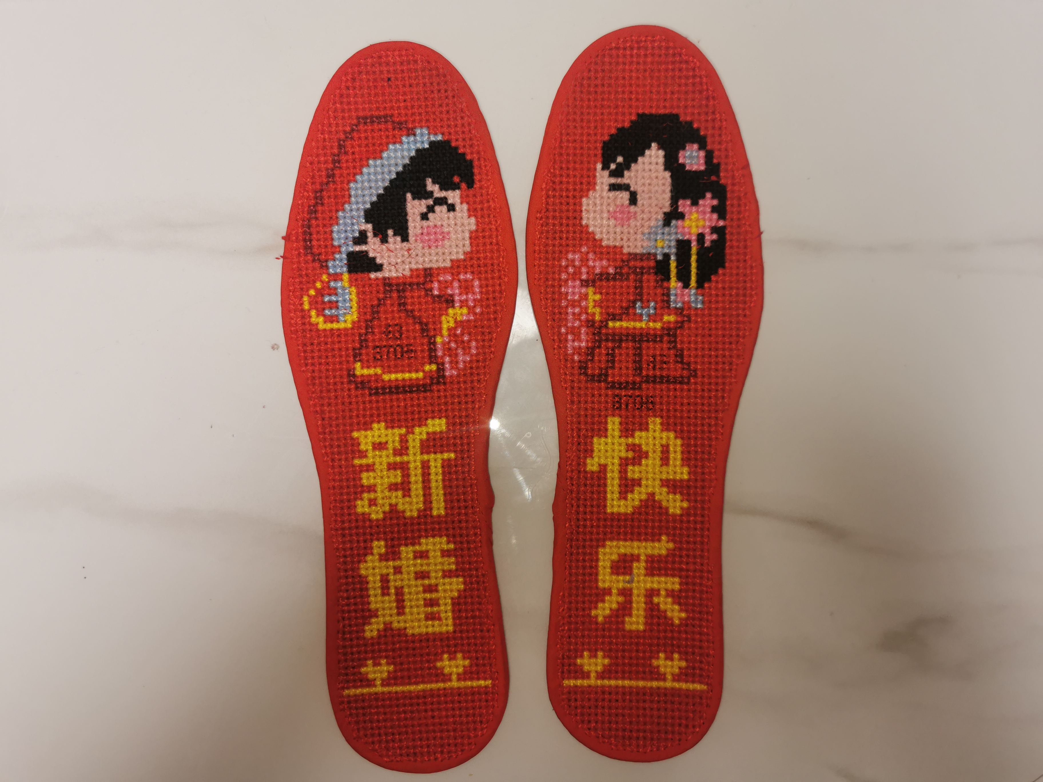 寄予鞋墊中的情感 寄予鞋墊中的情感