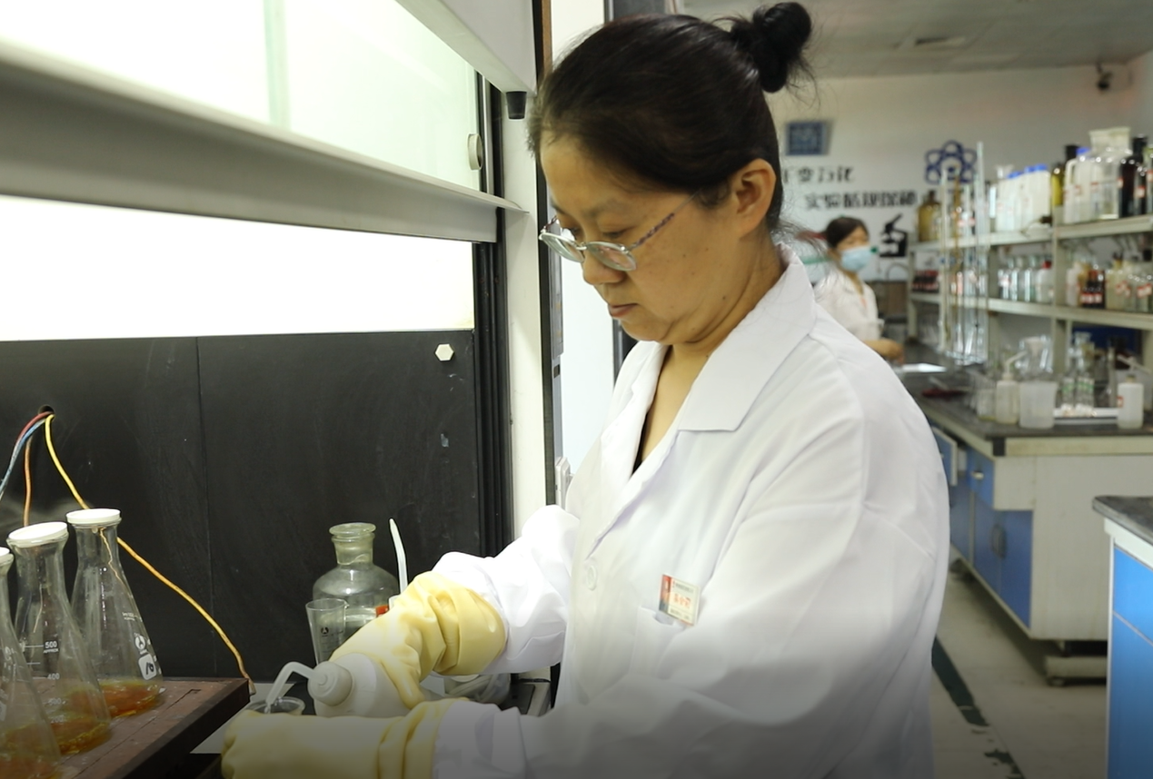 �������桱���ϡ��펽�����������ӵĻ𻨣�