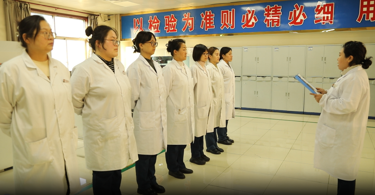 �������桱���ϡ��펽�����������ӵĻ𻨣�