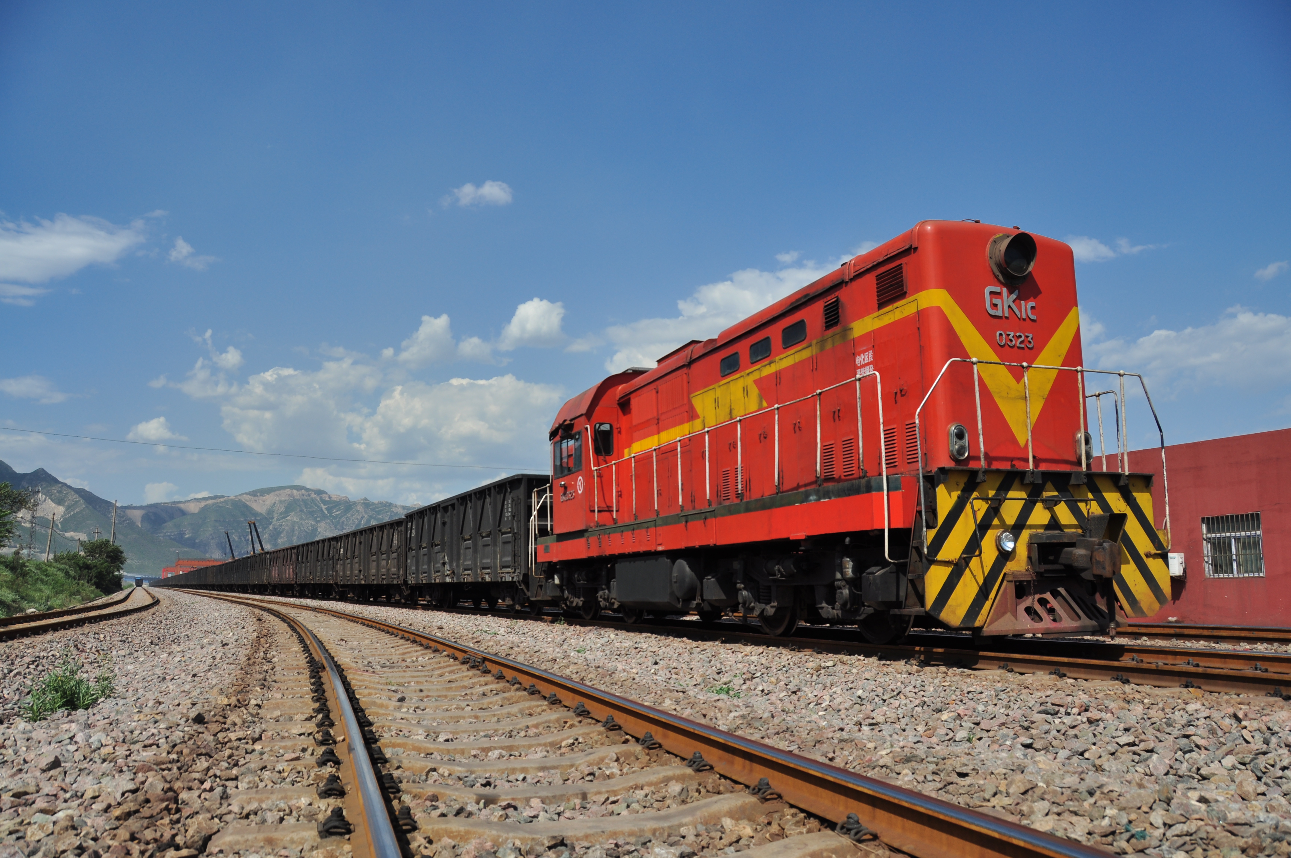 87%以上,二月份龍鋼公司清潔運輸比例喜獲新佳績 87%以上,二月份龍鋼公司清潔運輸比例喜獲新佳績