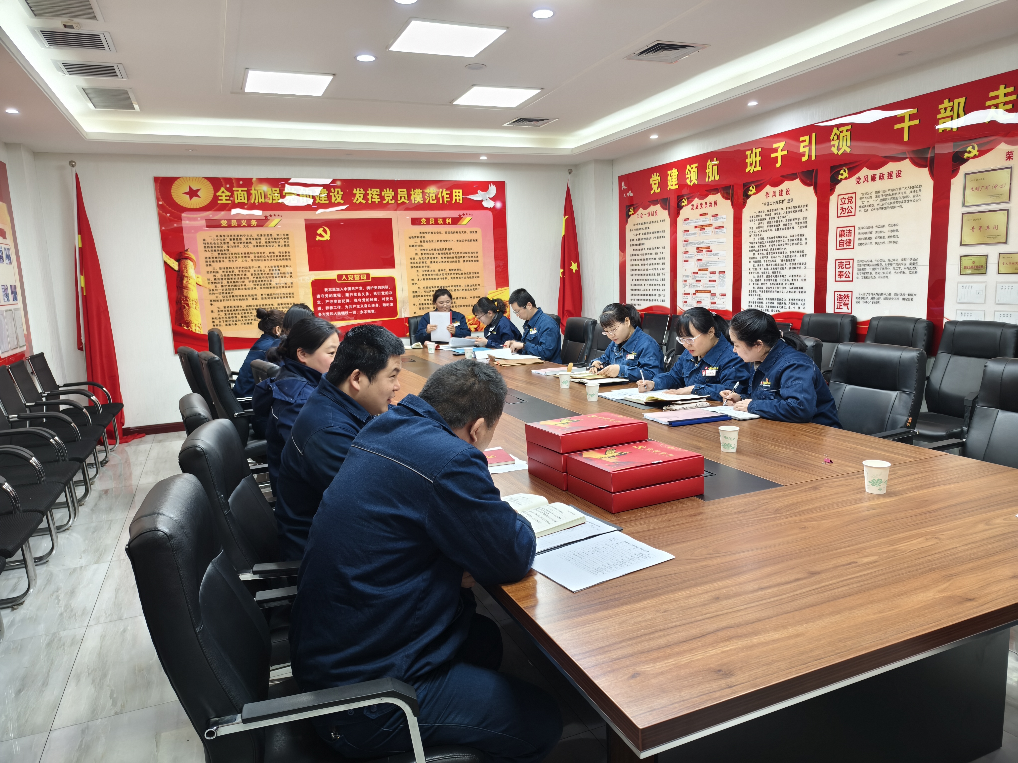 ���_���˘˜� �����������