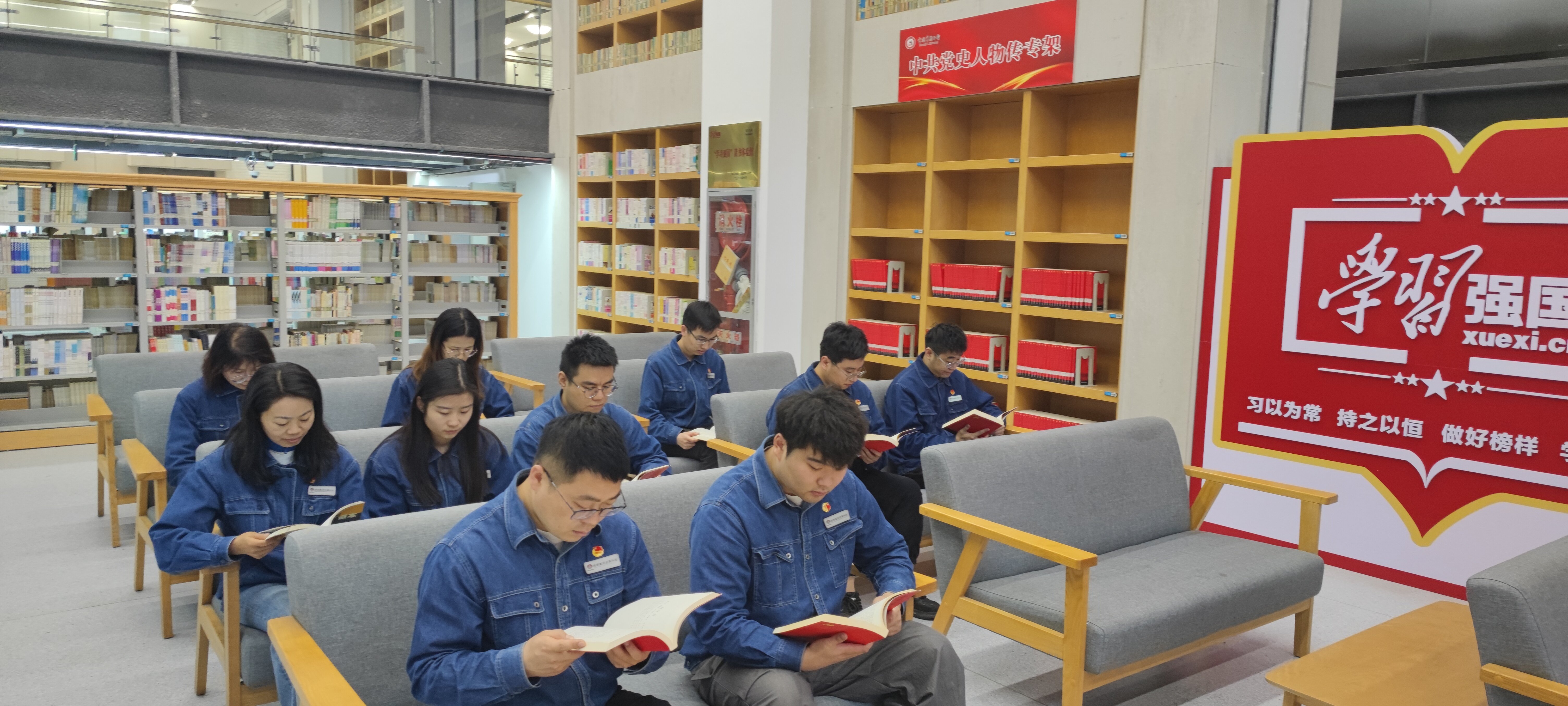 ���ٿƼ���˾�F(tu��n)ί�M���_չ����x�c(di��n)������  ��(qi��ng)����(f��)�d���ҡ��������깝(ji��)�x���w�(y��n)���