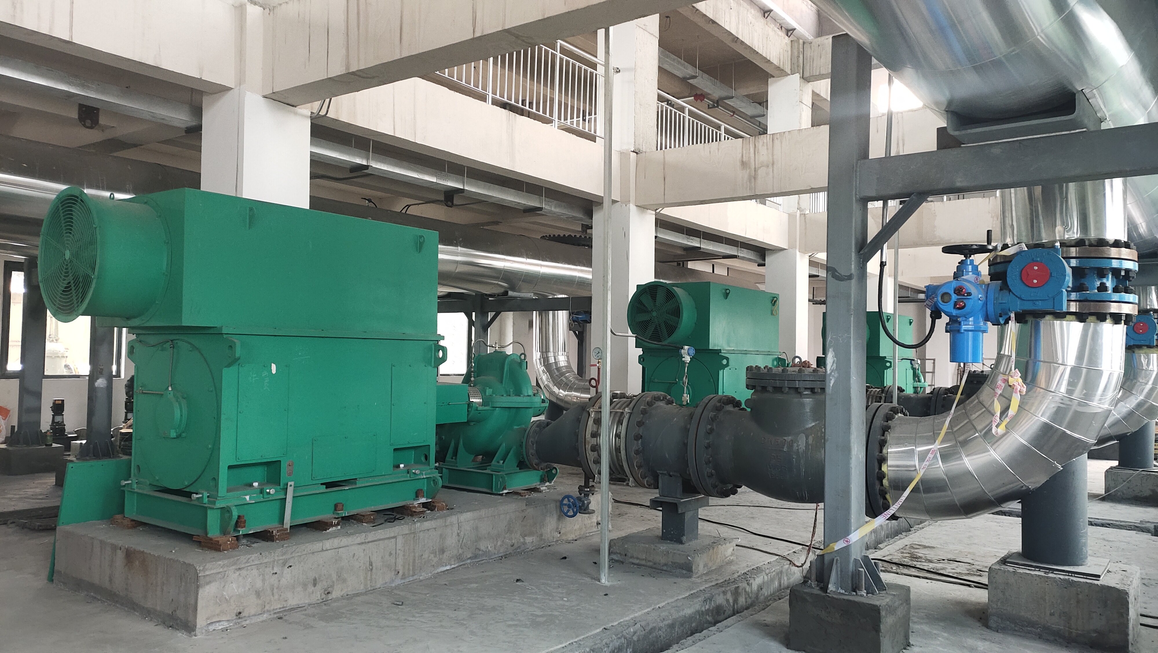 向綠而行 為生態(tài)鋼城添新彩 向綠而行 為生態(tài)鋼城添新彩