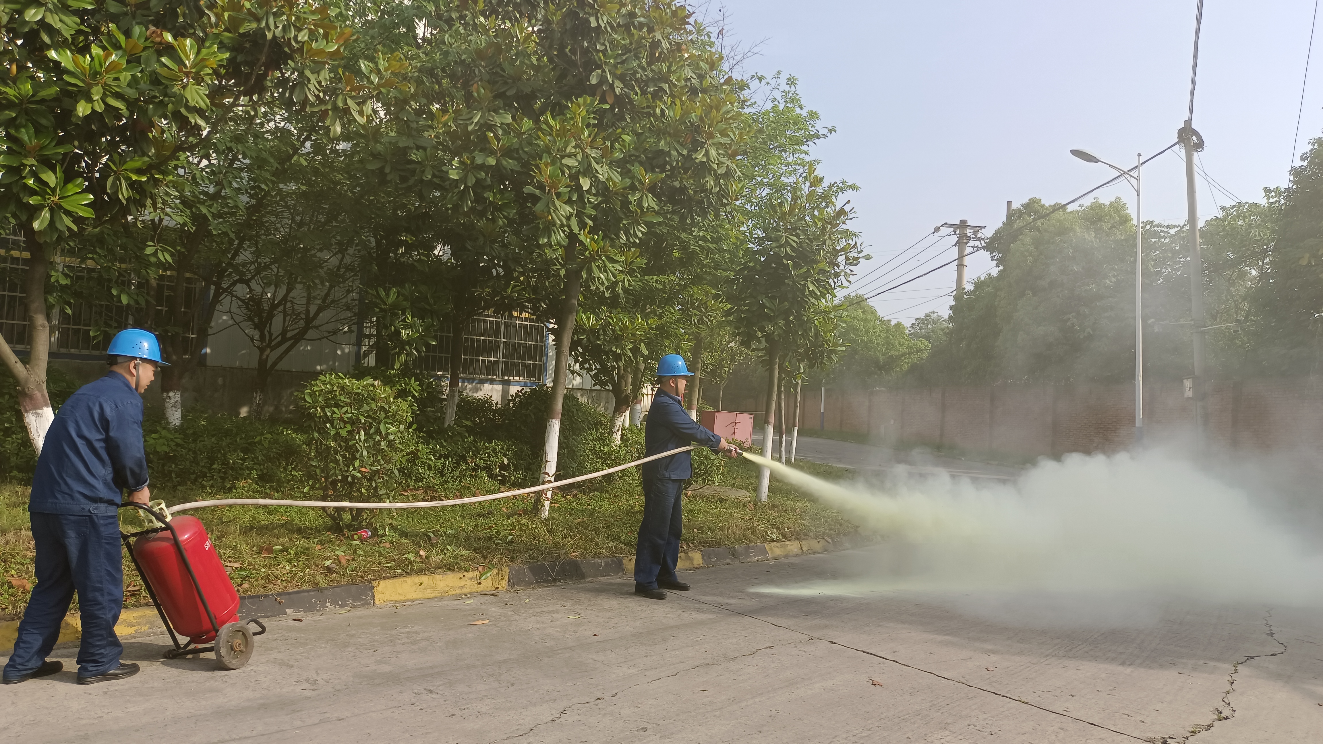 以學(xué)促練 以練為戰(zhàn) 提升全員應(yīng)急處置能力 以學(xué)促練 以練為戰(zhàn) 提升全員應(yīng)急處置能力