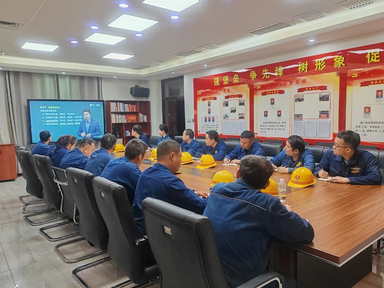 蓄勢待發 滿弓姿態構筑安全“新穹頂” 蓄勢待發 滿弓姿態構筑安全“新穹頂”