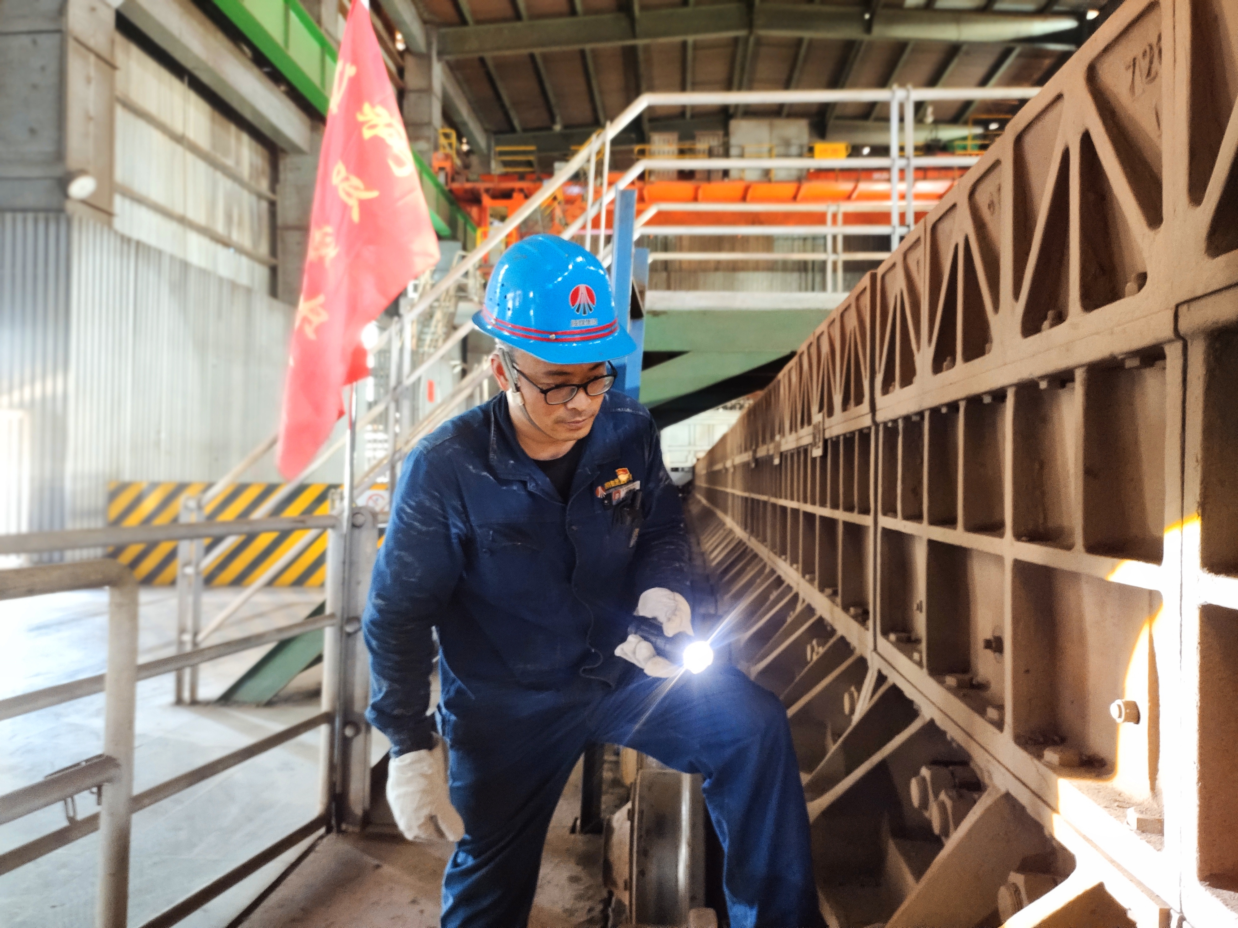 “驅(qū)動(dòng)、促動(dòng)、帶動(dòng)”狠抓基層黨支部建設(shè) “驅(qū)動(dòng)、促動(dòng)、帶動(dòng)”狠抓基層黨支部建設(shè)