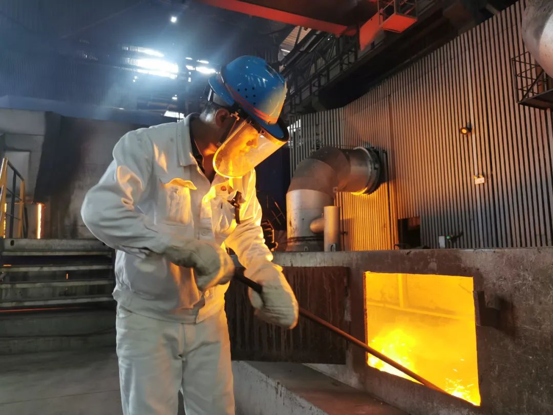 龍鋼公司5#高爐焦炭負荷實現(xiàn)新突破 龍鋼公司5#高爐焦炭負荷實現(xiàn)新突破