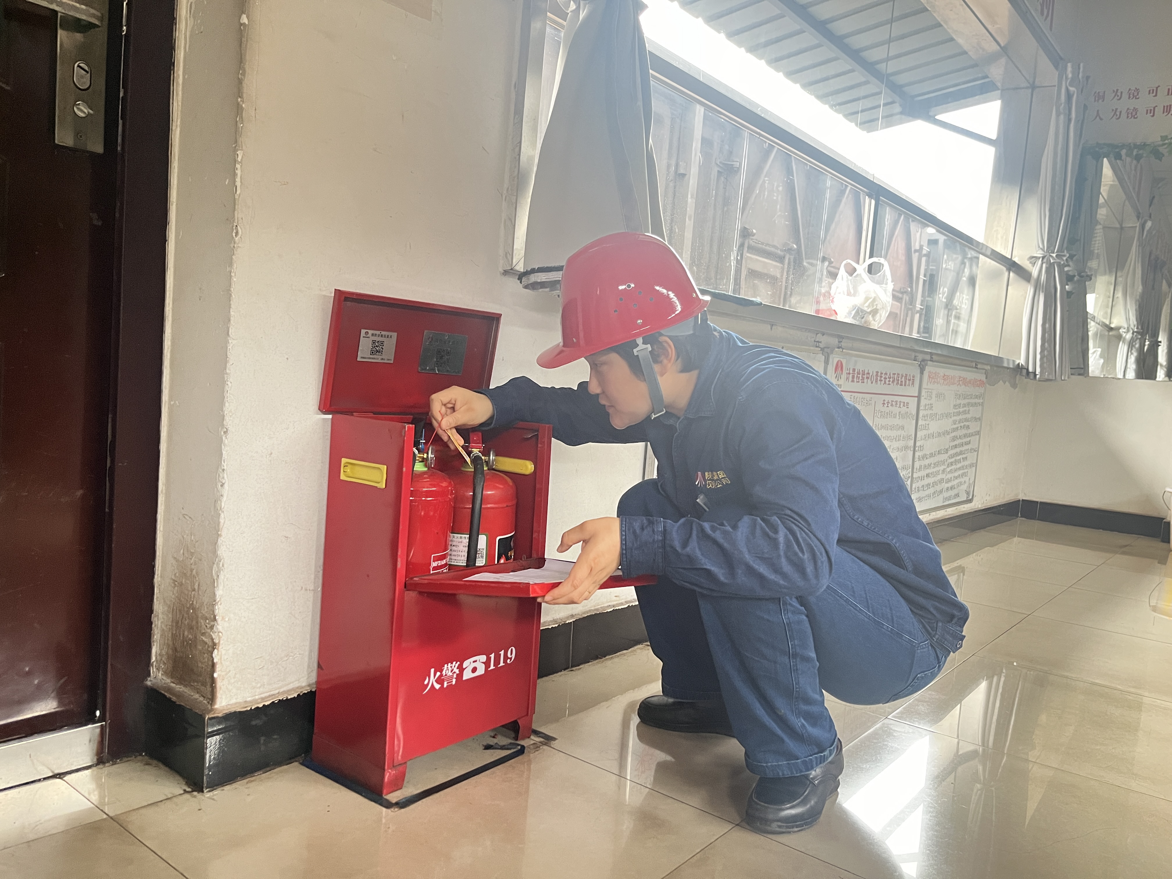 �������B��׌�๤���ܡ�Cλ������