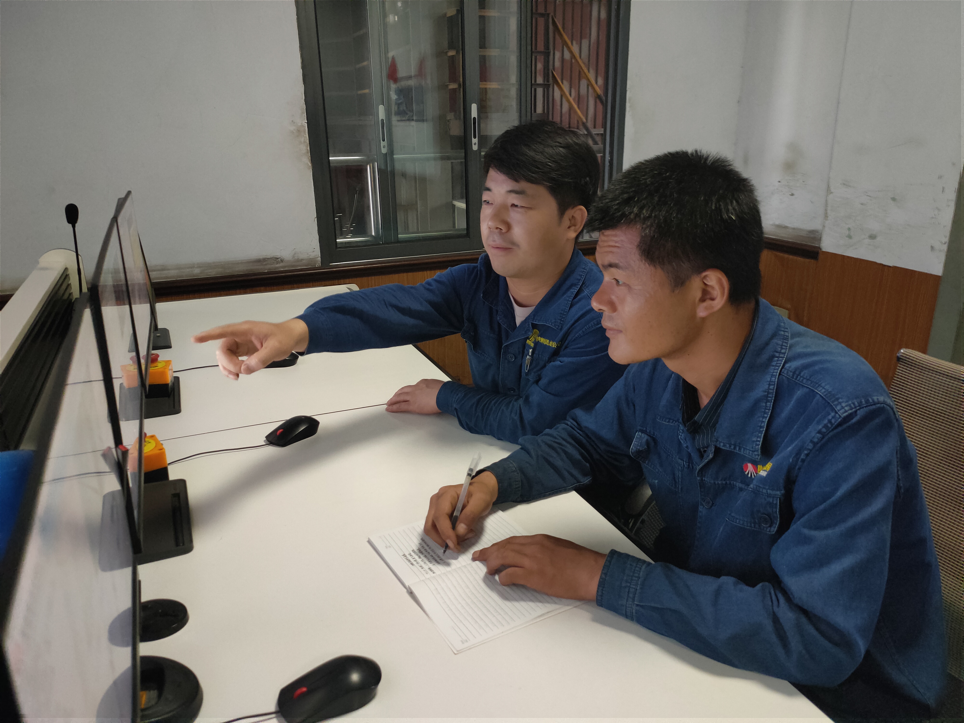 師道傳承 匠心筑夢 師道傳承 匠心筑夢