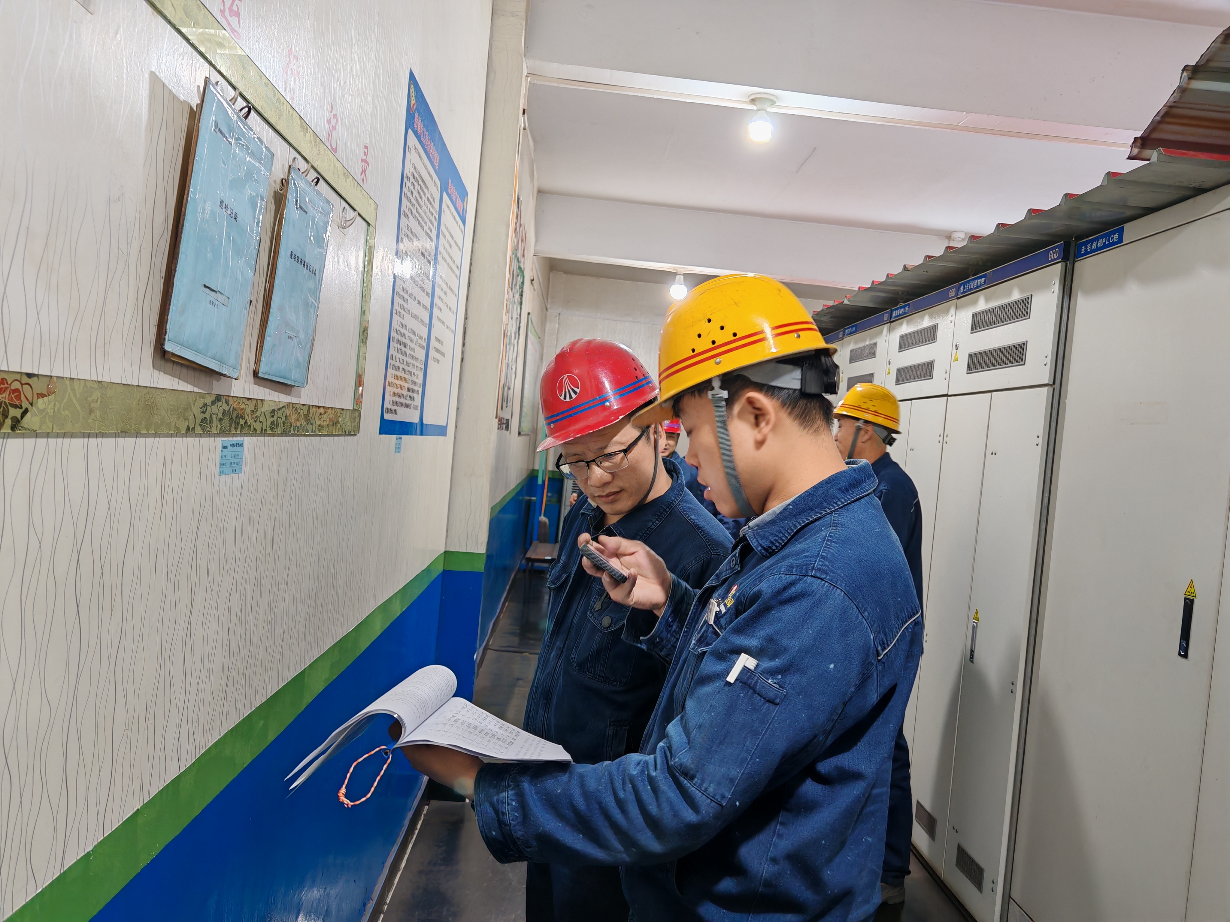 火力全開 奮力打好收官戰(zhàn) 火力全開 奮力打好收官戰(zhàn)