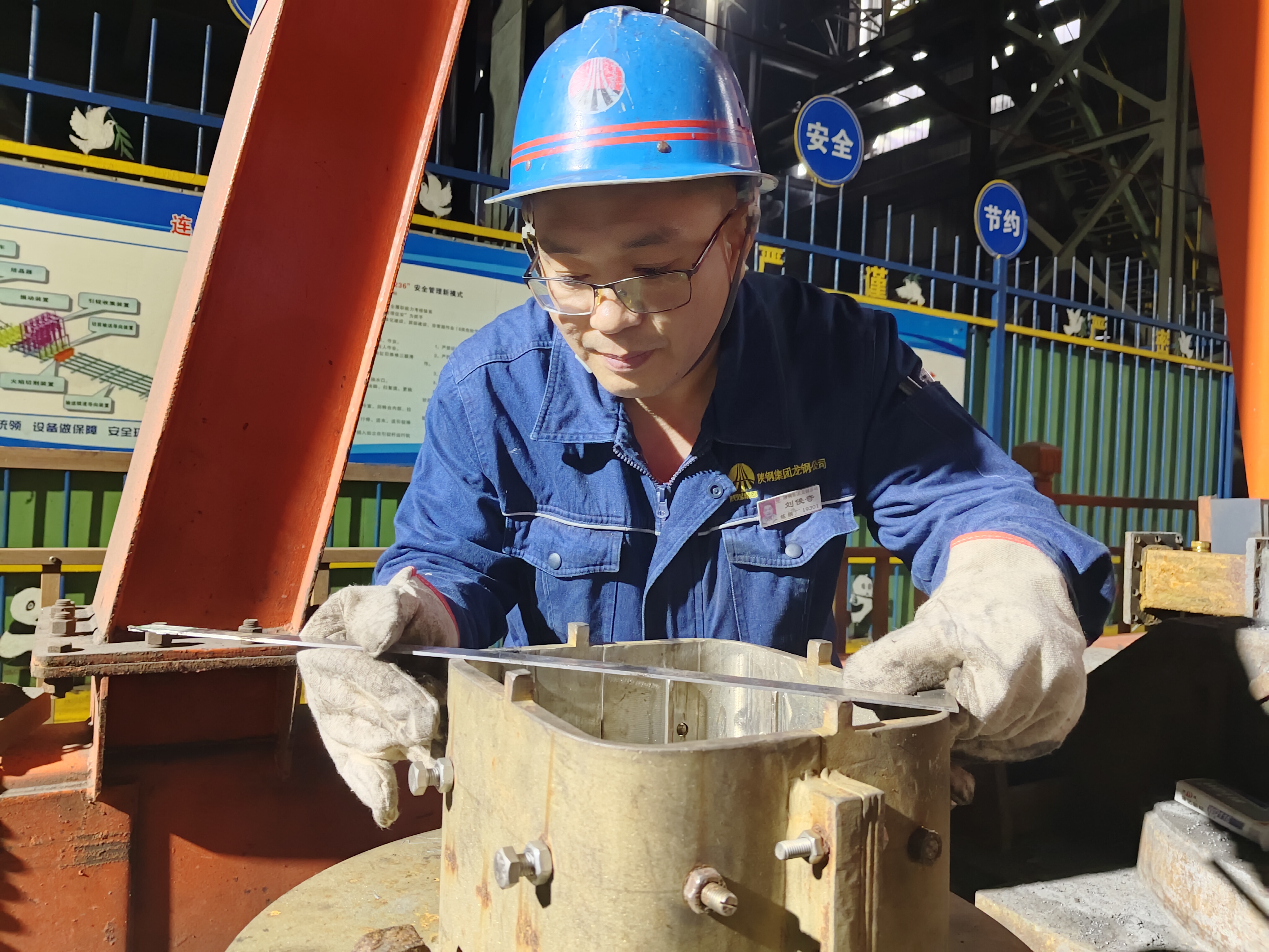 �ƶȞ�V �����I�� �����M��ɫ����Ƭ��