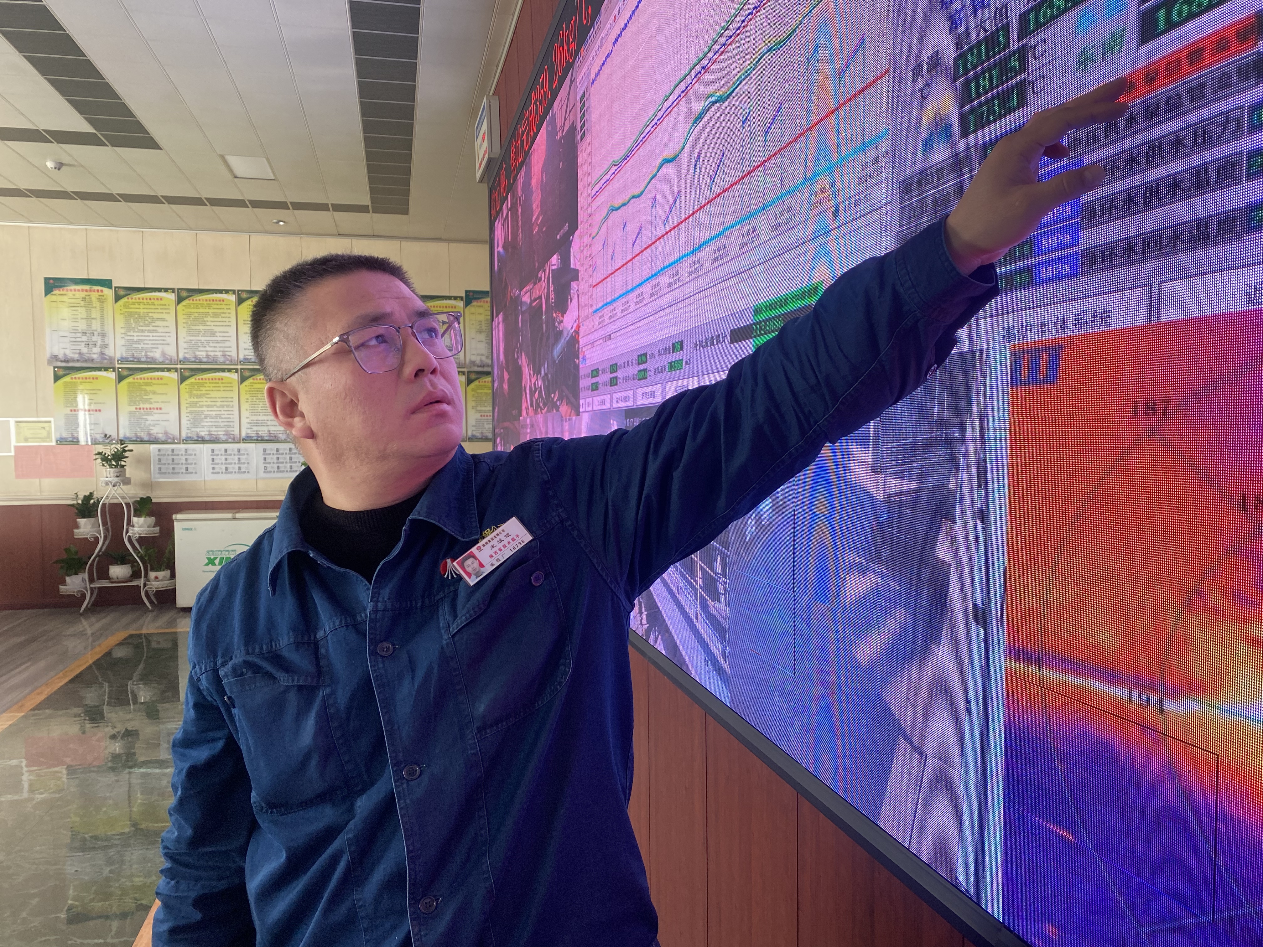 �ױ�󣺏ġ���������������͑׃֮·