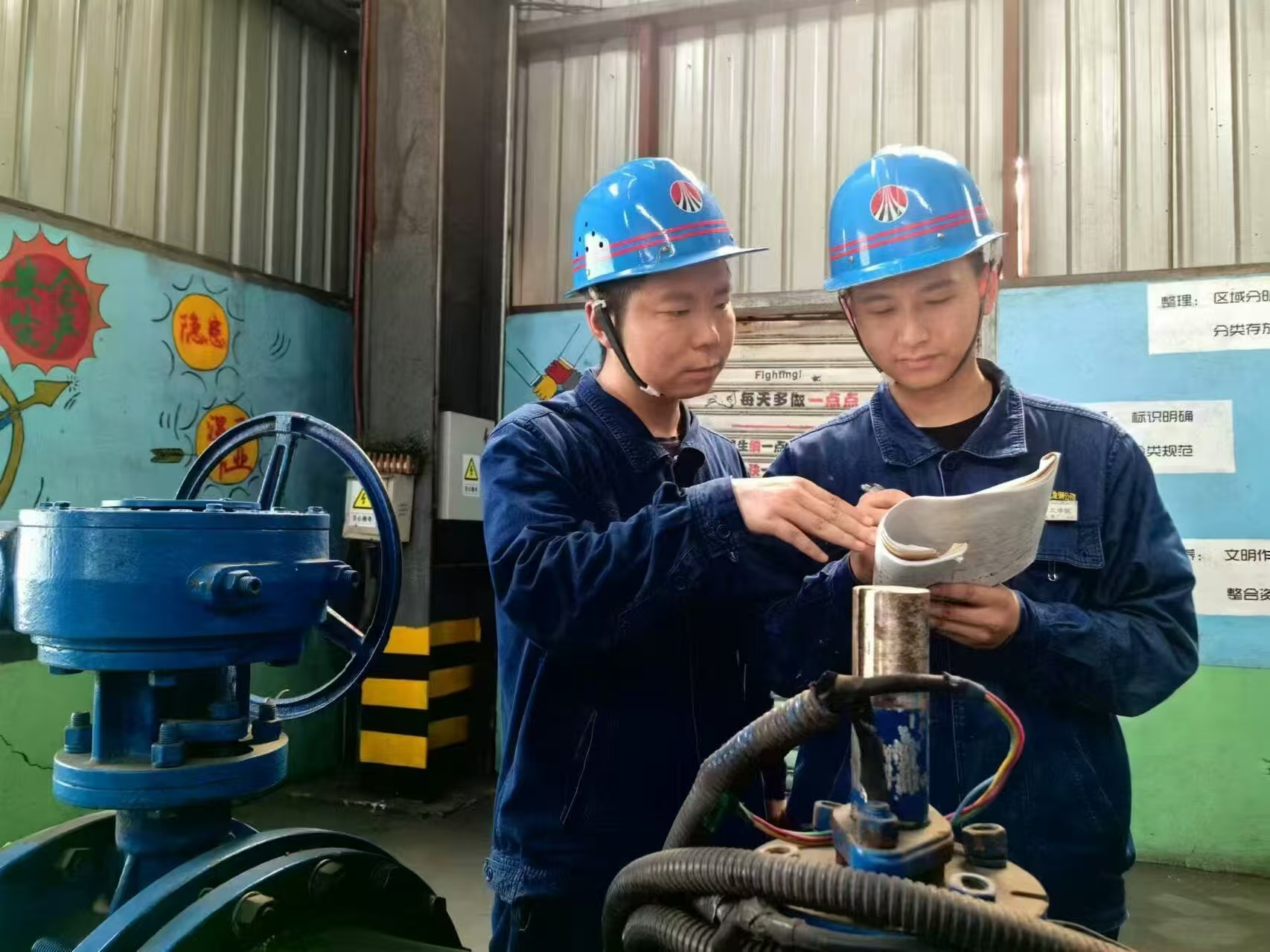 破局突圍 于逆境荊棘中踏出奮進之路 破局突圍 于逆境荊棘中踏出奮進之路