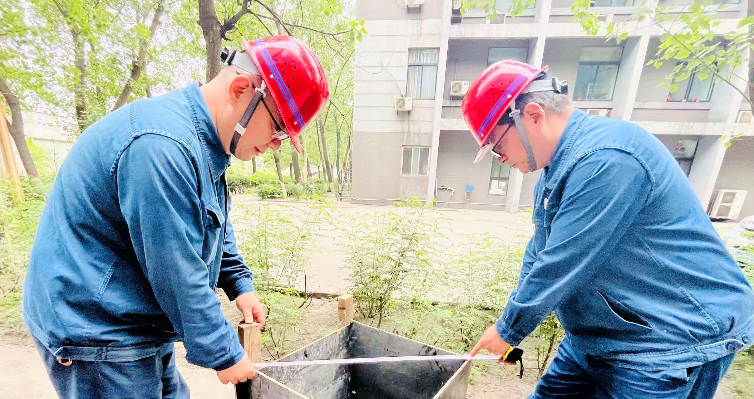 實干擔當顯本色 攻堅克難惠民生 實干擔當顯本色 攻堅克難惠民生