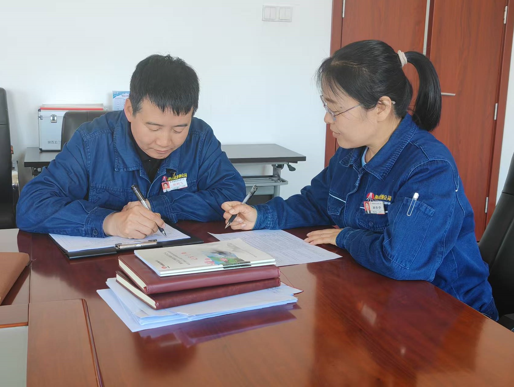 �`�С��ķN���I�����䓹�˾�oί���Є�