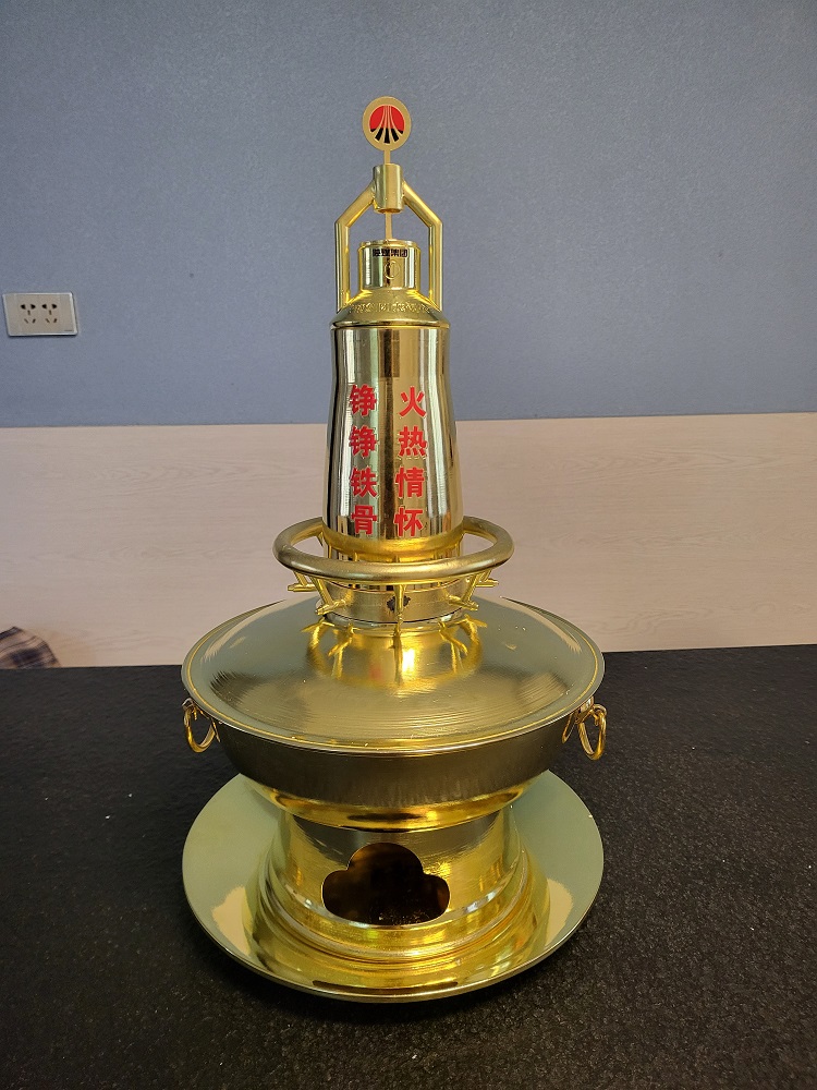 鋼鐵工業邂逅美食 煉鐵高爐奢想銅火鍋 鋼鐵工業邂逅美食 煉鐵高爐奢想銅火鍋