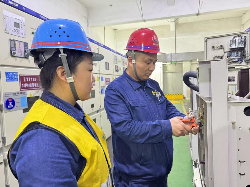 樹牢實干“風向標” 奏響降本“奮進曲” 樹牢實干“風向標” 奏響降本“奮進曲”