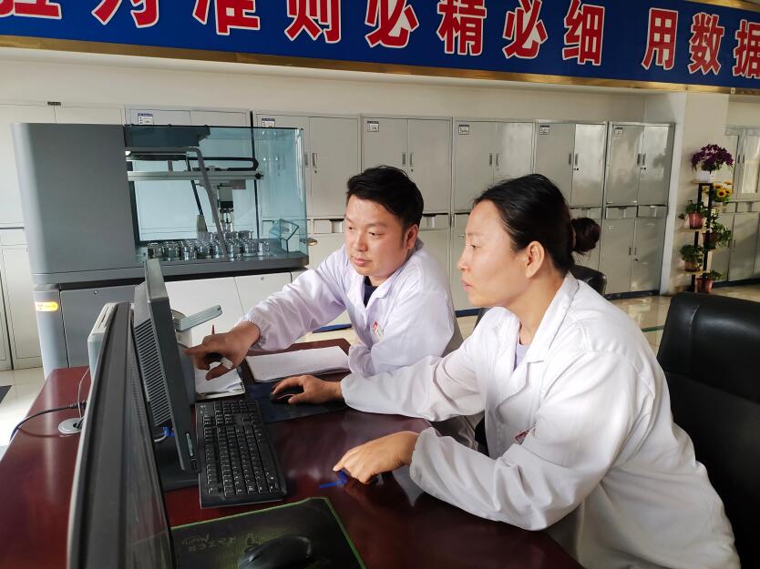 戰(zhàn)高溫 創(chuàng)佳績(jī) 鋼城生產(chǎn)“別樣紅” 戰(zhàn)高溫 創(chuàng)佳績(jī) 鋼城生產(chǎn)“別樣紅”