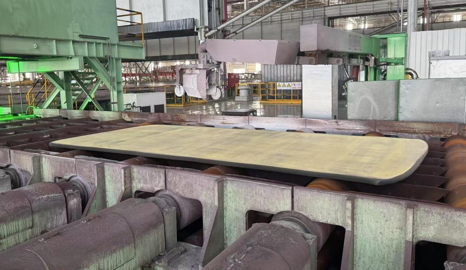 陜鋼集團近α型鈦合金TA15板材首次軋制成功 陜鋼集團近α型鈦合金TA15板材首次軋制成功