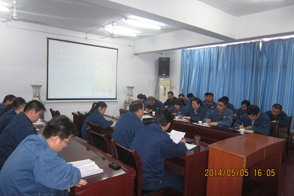 龍鋼公司工會深入基層開展調研 龍鋼公司工會深入基層開展調研