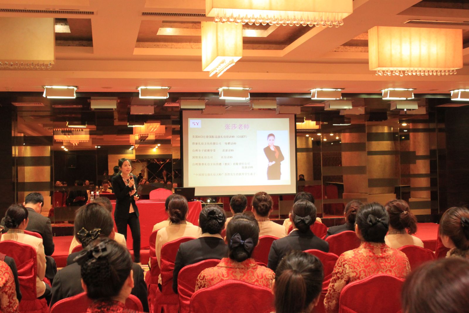 HƵekF(xin)ŮΑB(ti)Yx_ˑB(ti)CεӖ(xn)v